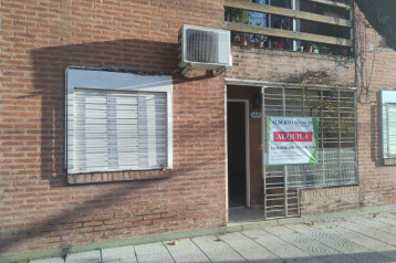 A015 Caseros 200 mts. de Av. San Martin